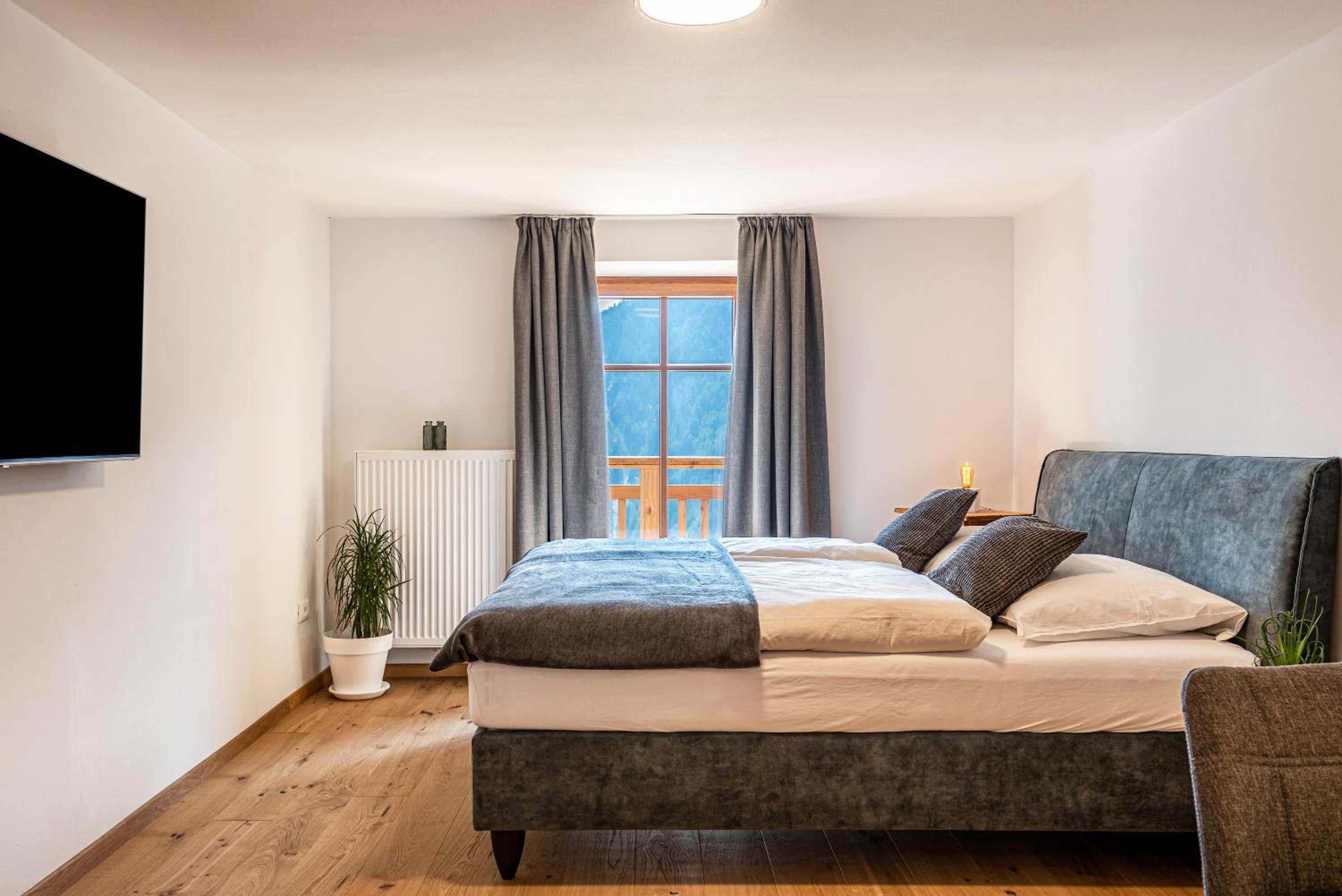 Superior One-Bedroom Apartment with Balcony photo 2