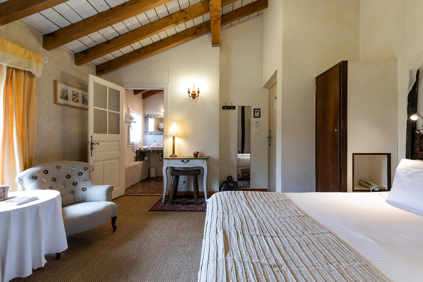 Double Room - Photo 2