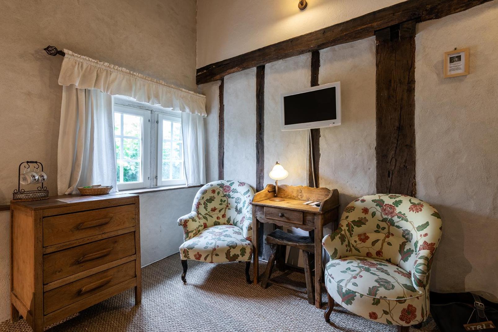 Double Room - Photo 9