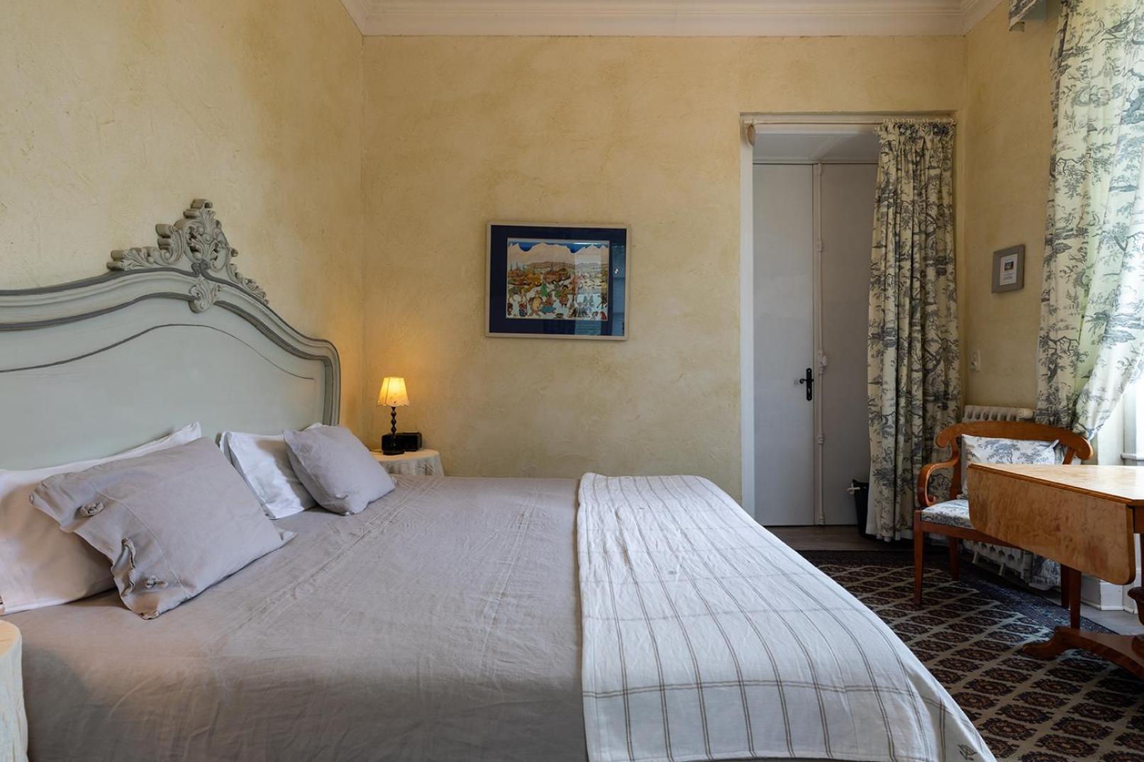 Double Room - Photo 8