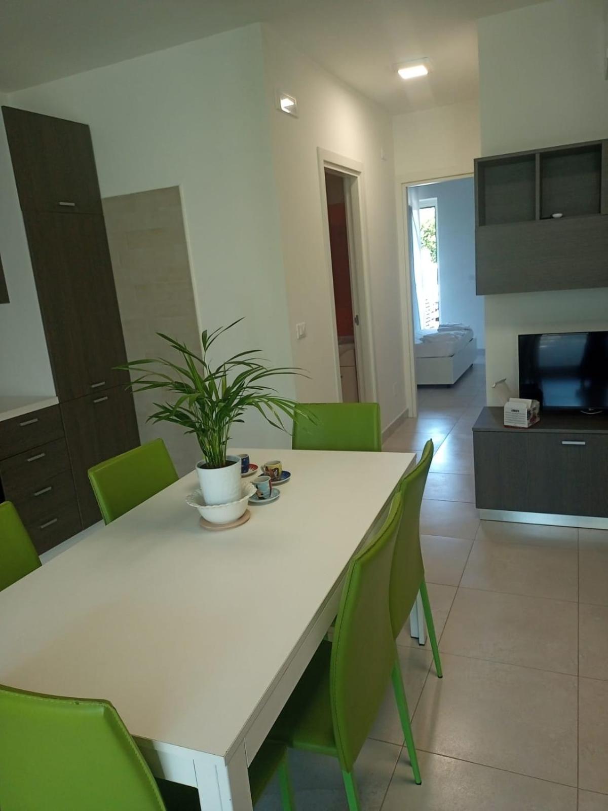 Apartment with Balcony - Photo 7