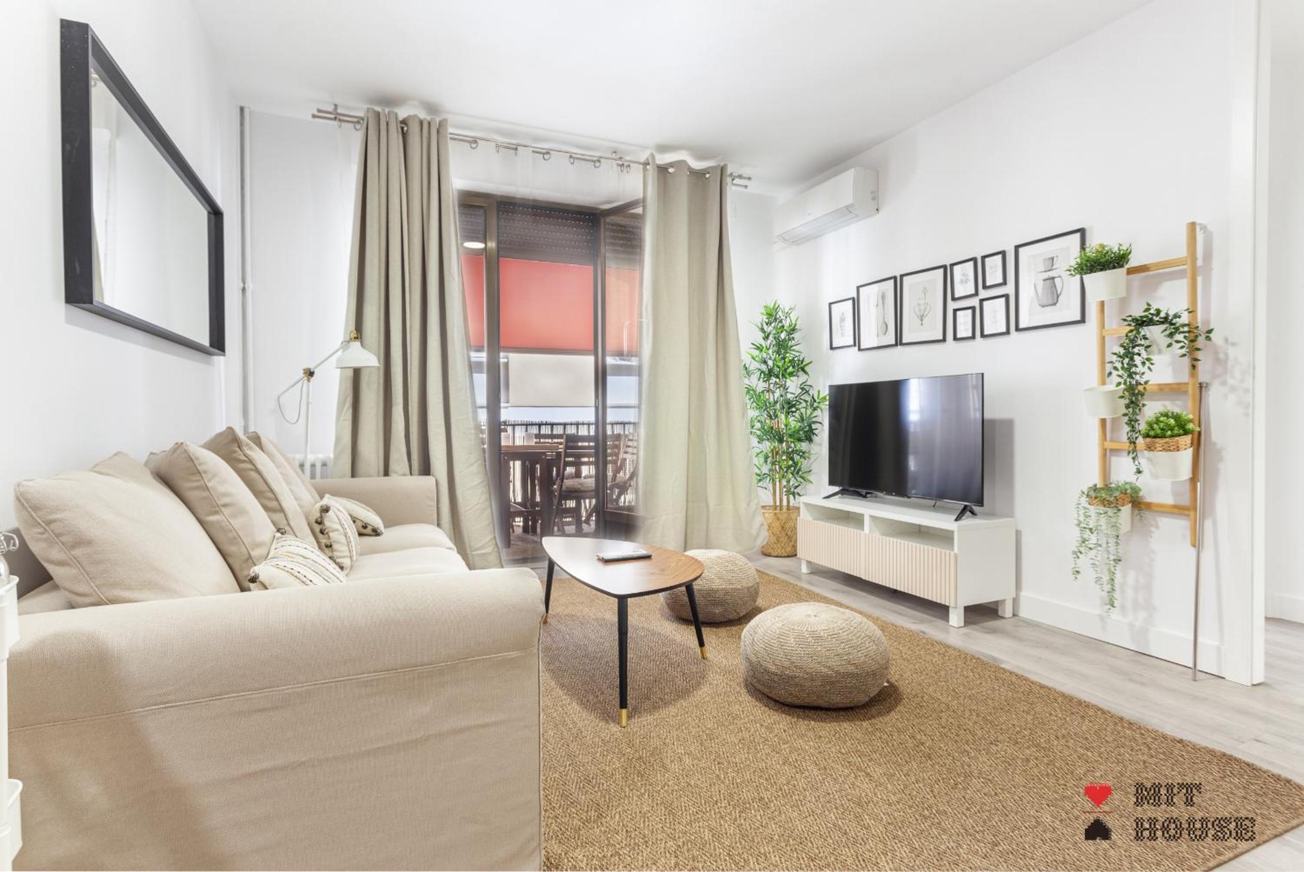 Four-Bedroom With Terrace Design Iv  photo 3