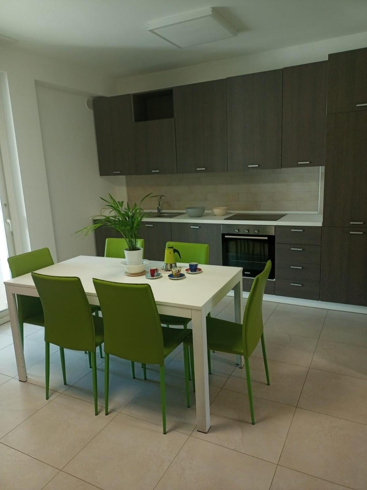 Apartment - Ground Floor - Photo 5