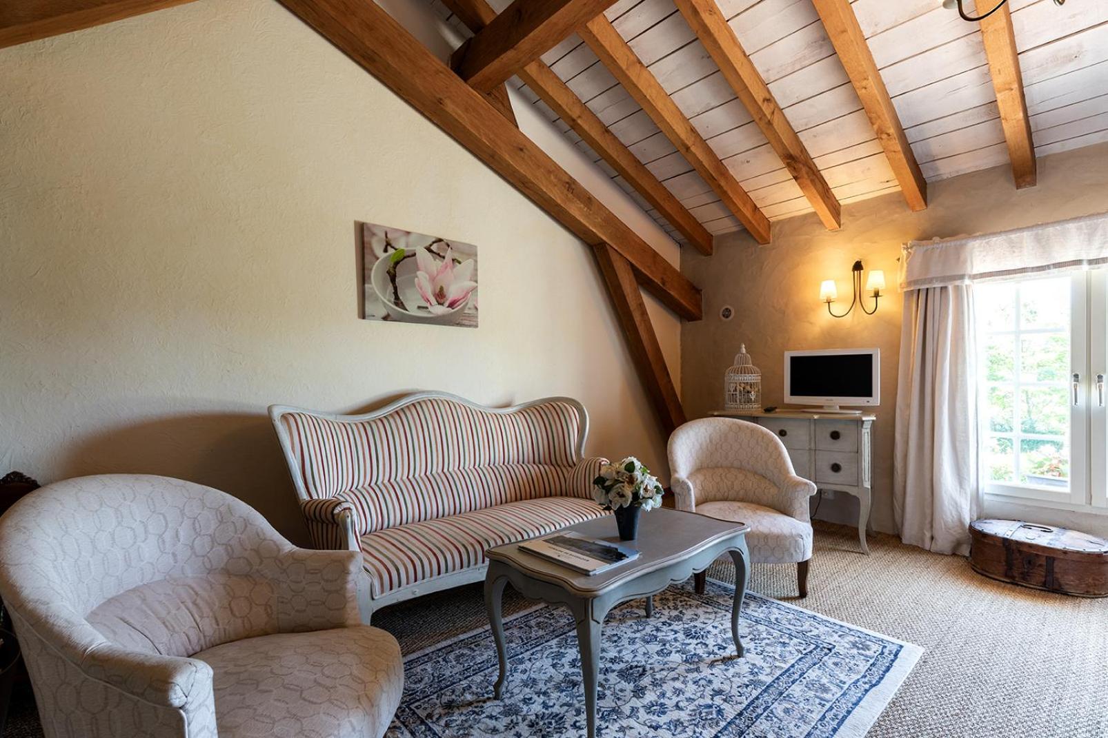 Deluxe Double Room - Photo 6