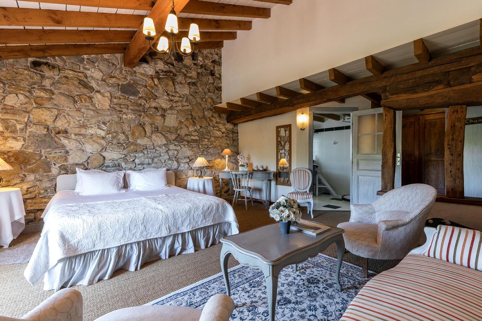 Deluxe Double Room - Photo 2