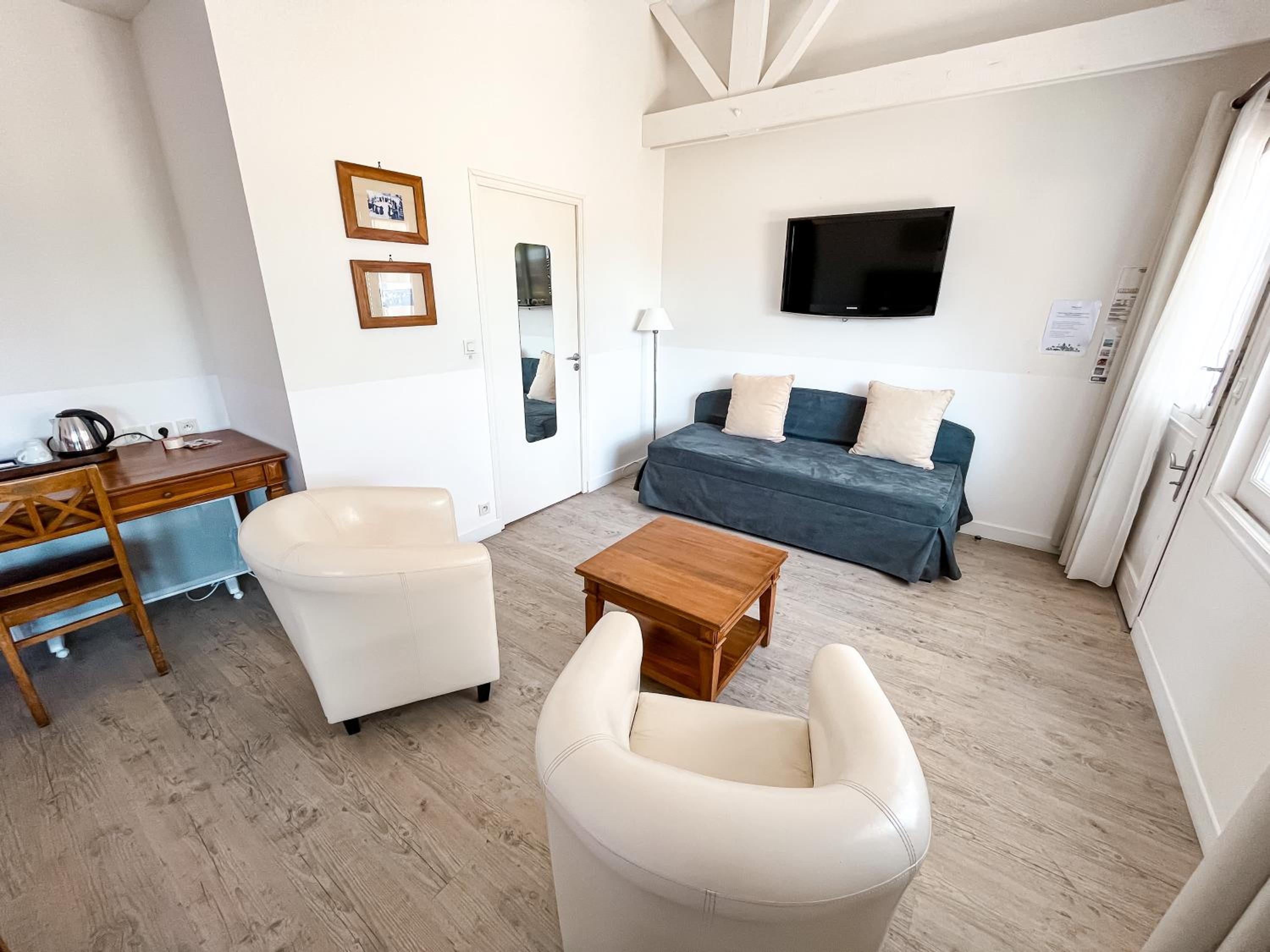 Suite Junior - Rez-de-Jardin avec Terrasse