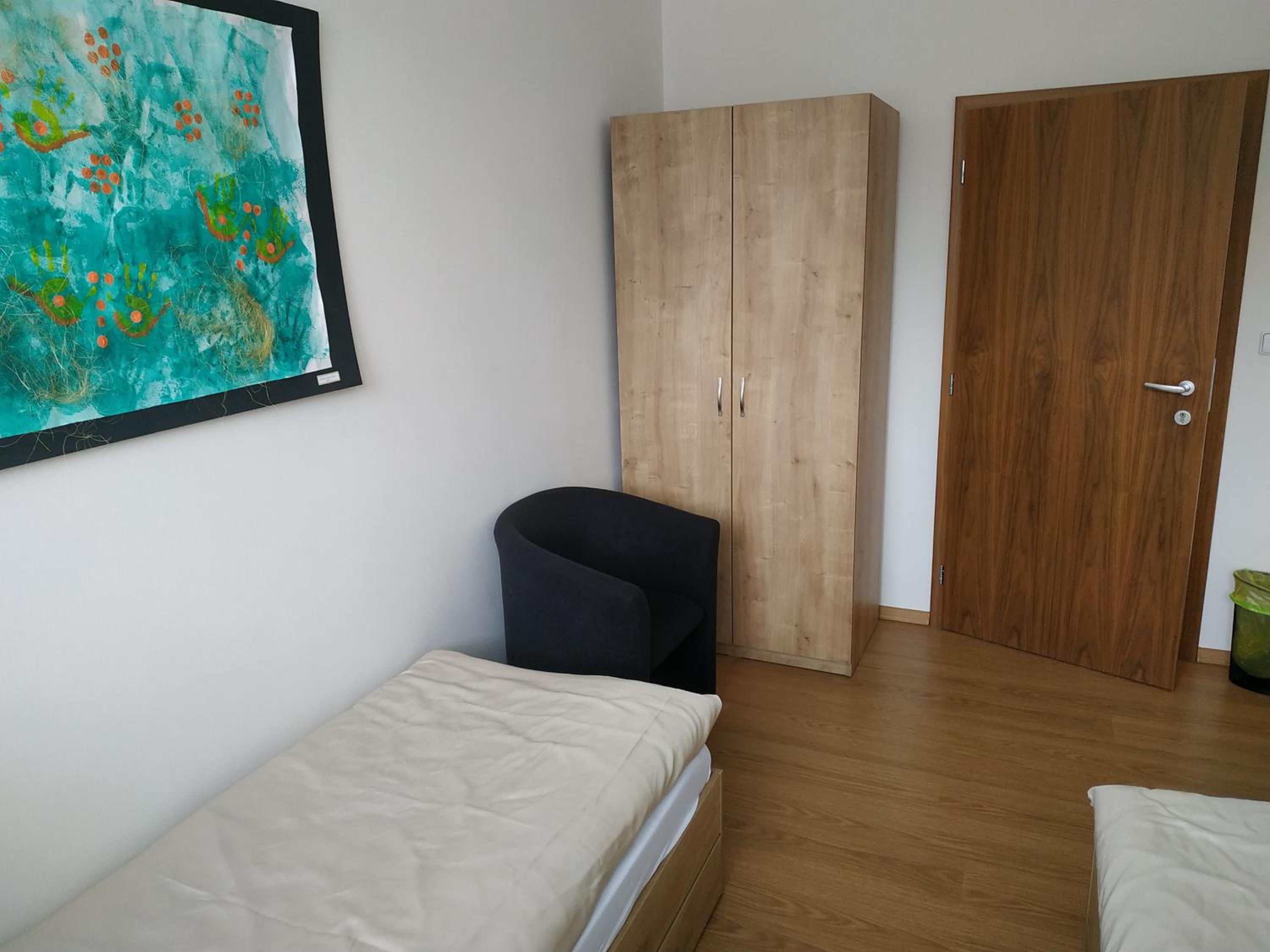Twin Room - Photo 4