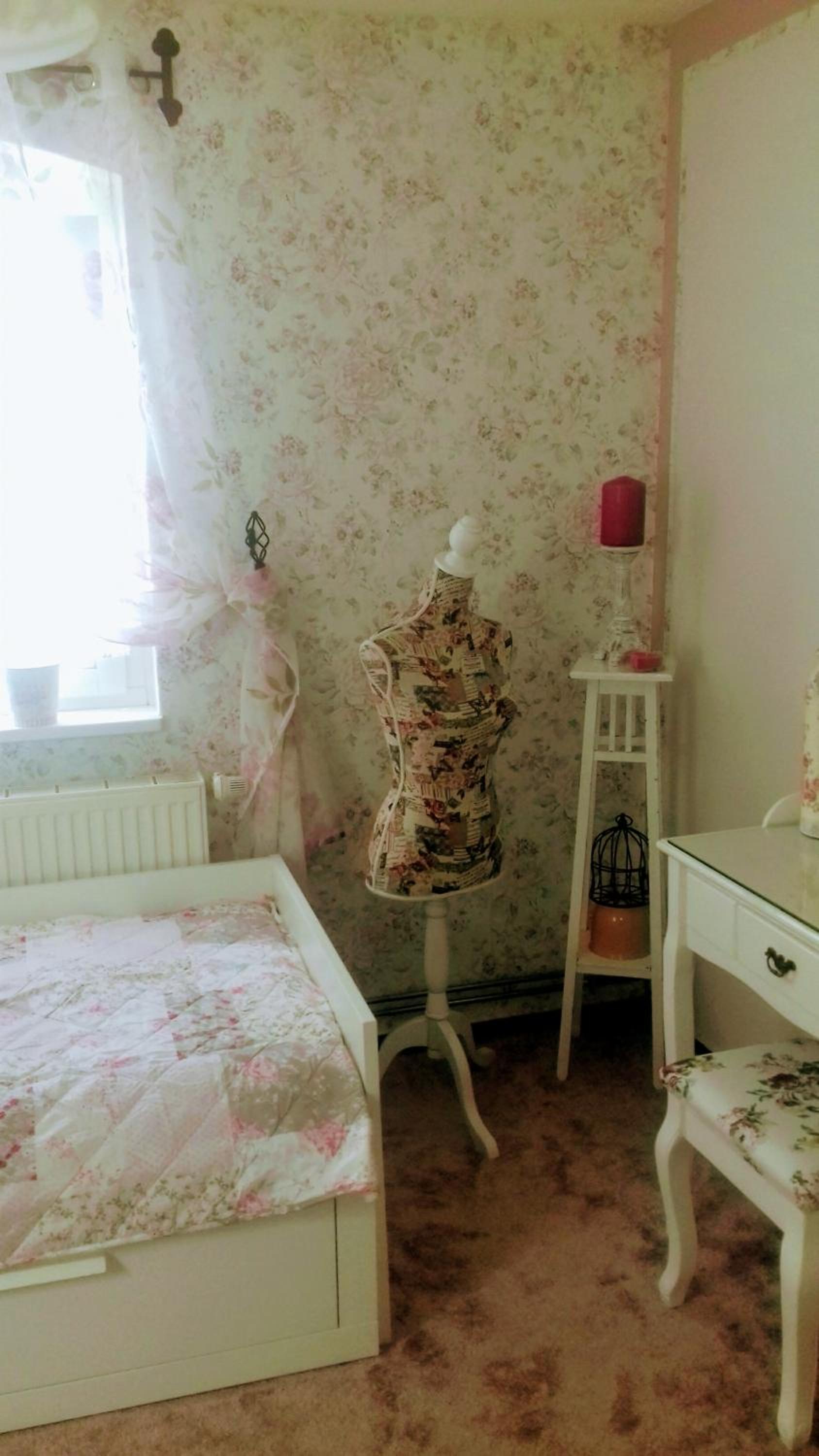 Three-Bedroom House - Photo 25