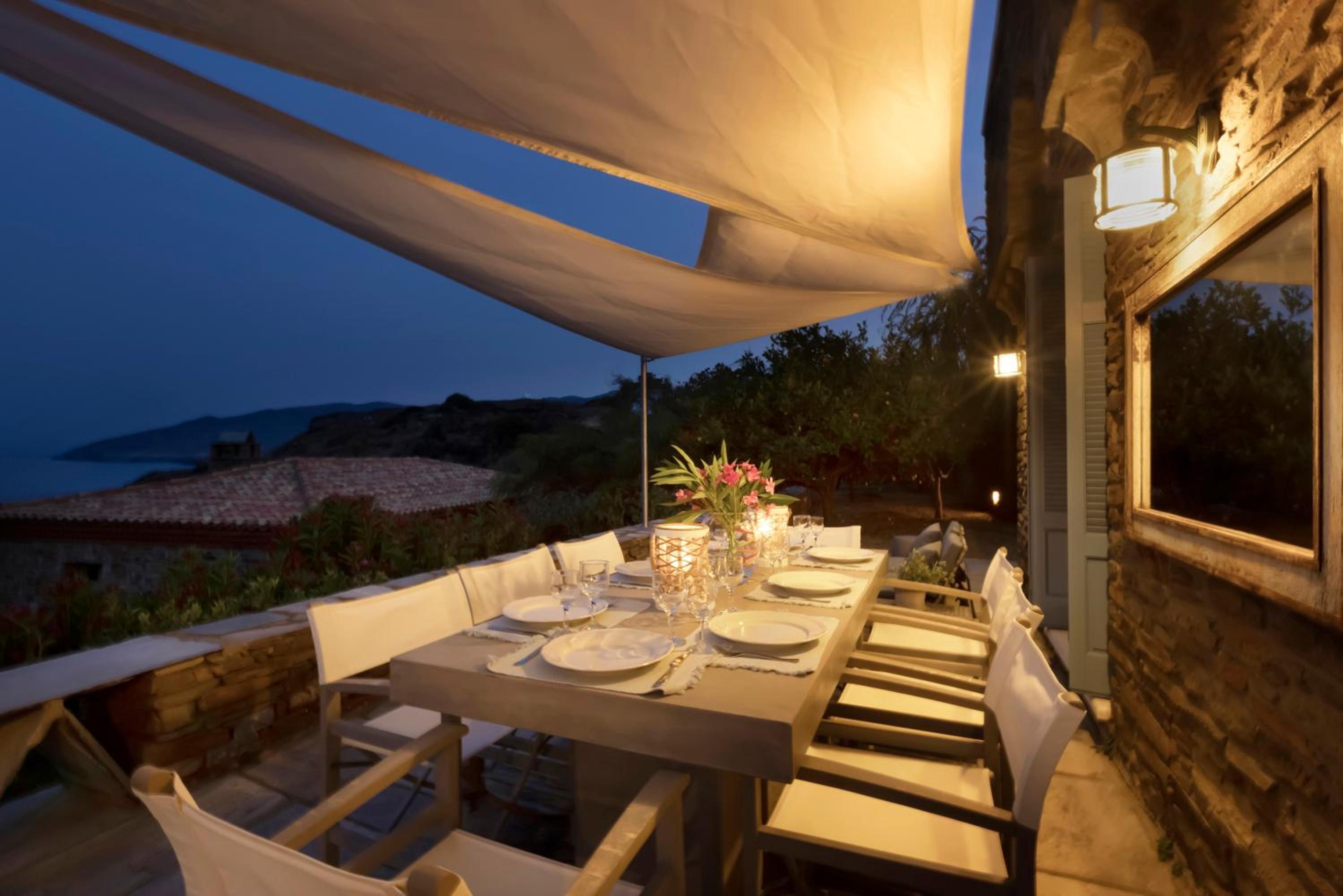 Villa photo 3