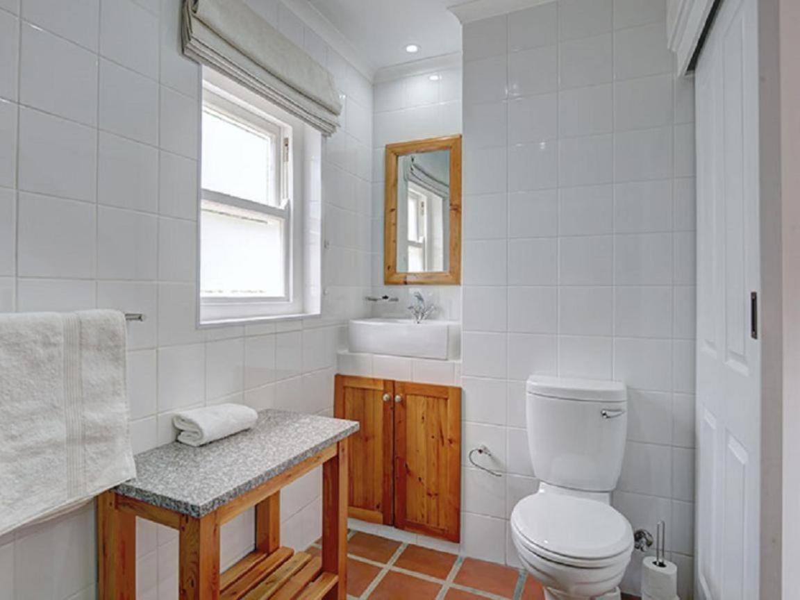 Basic Holiday Home - Photo 6