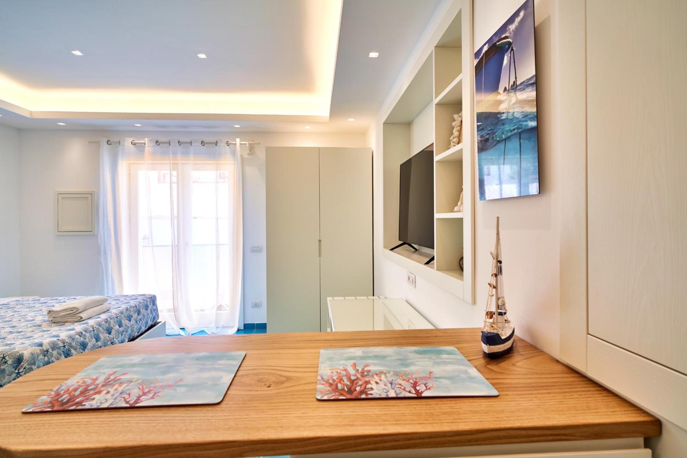 Deluxe Family Room - Photo 6