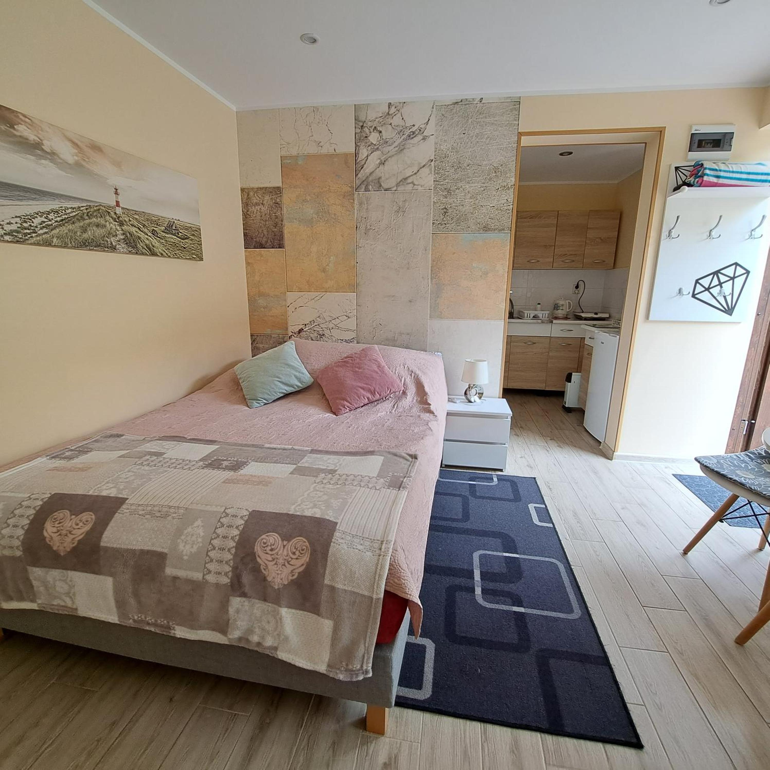  Chalet photo 1