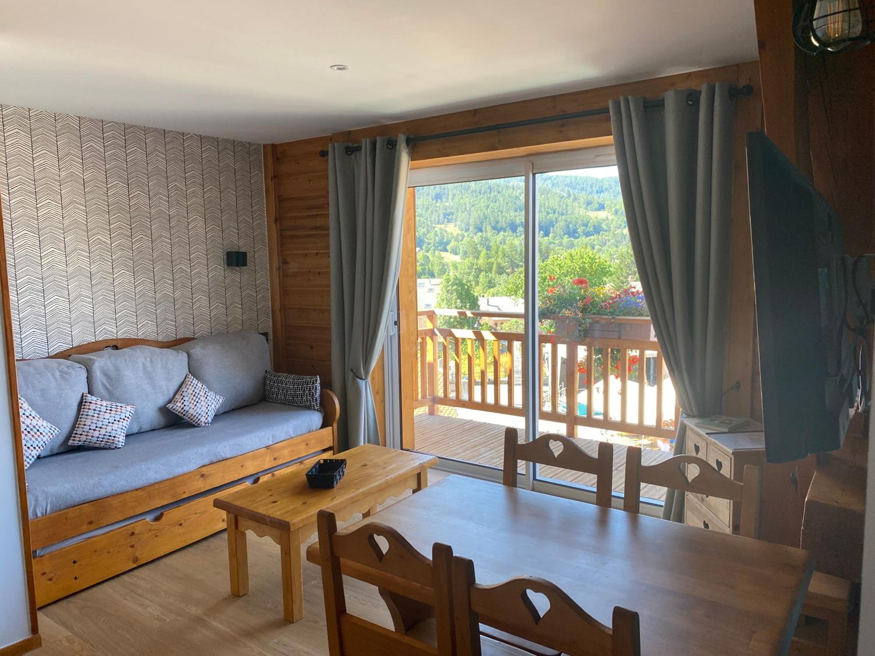 Executive Suite - Photo 14