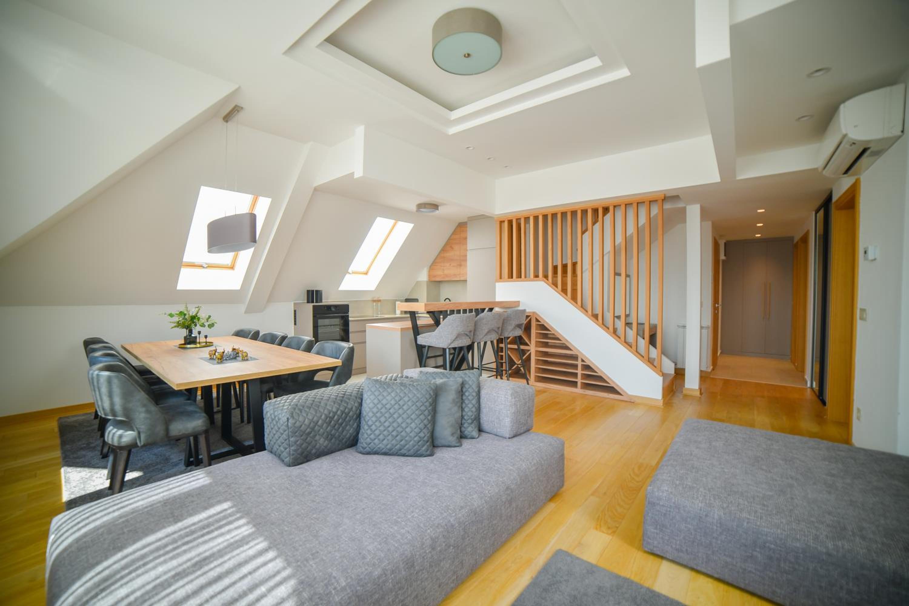 Duplex Apartment - Photo 1