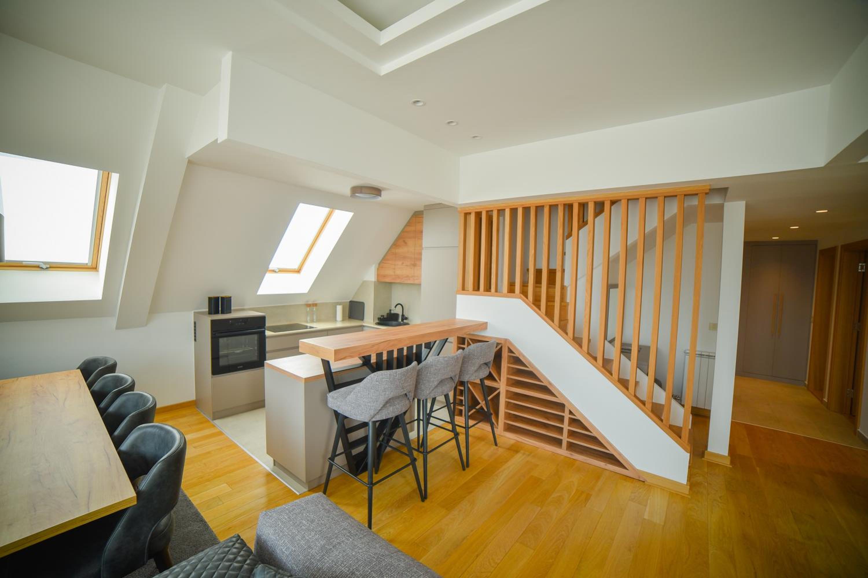 Duplex Apartment - Photo 4