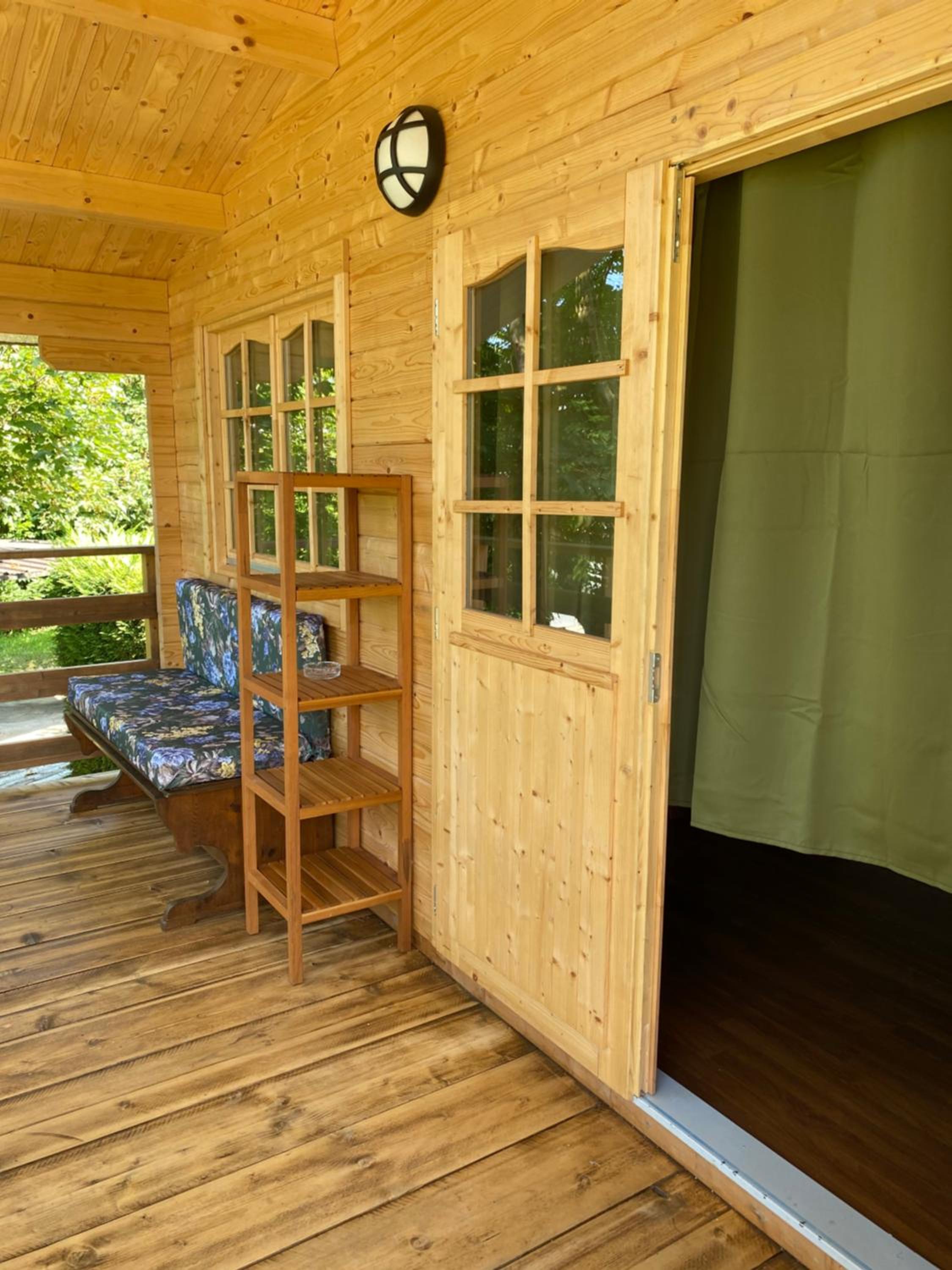 One-Bedroom Chalet - Photo 11