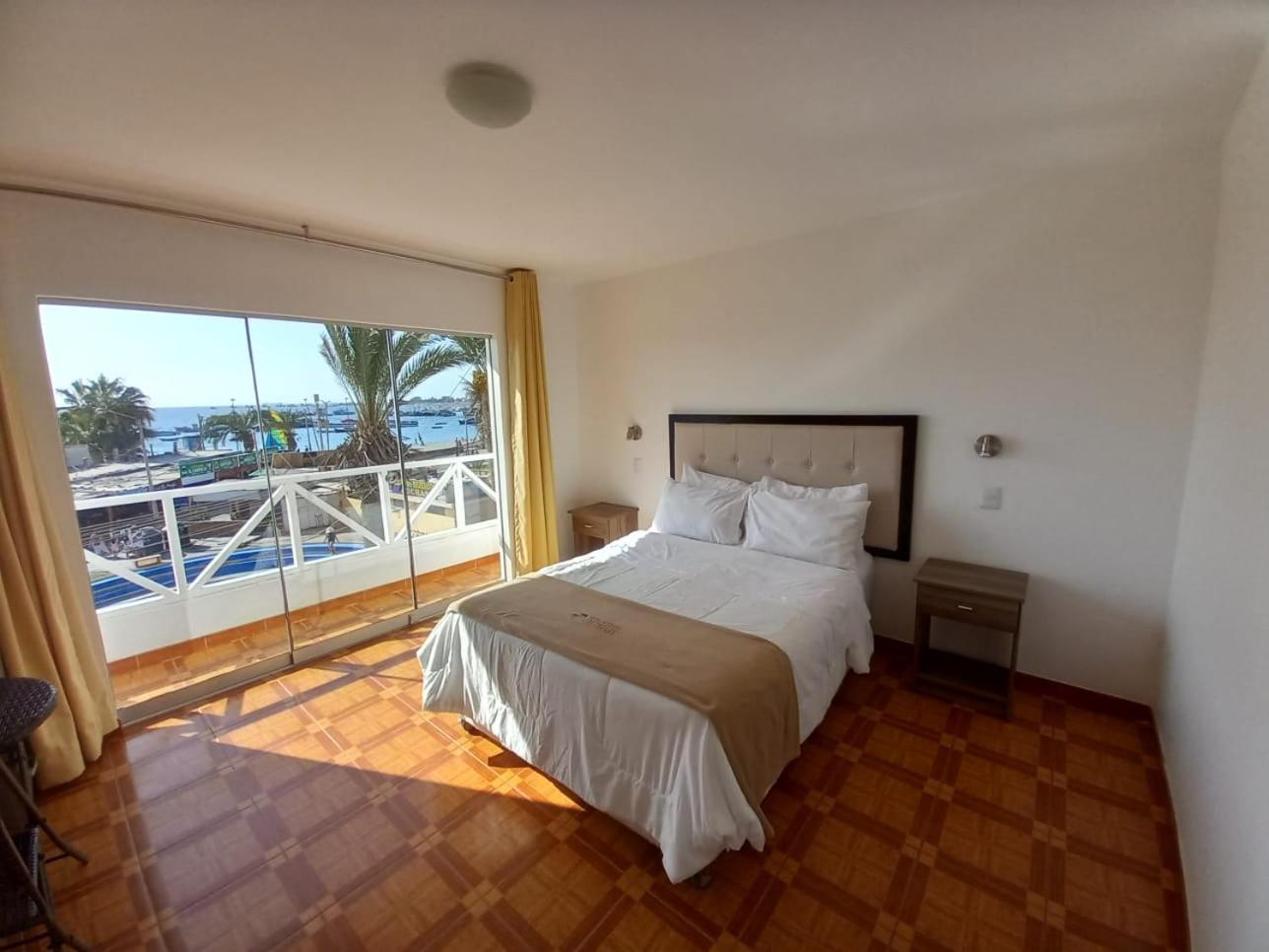 Queen Room with Sea View photo 1