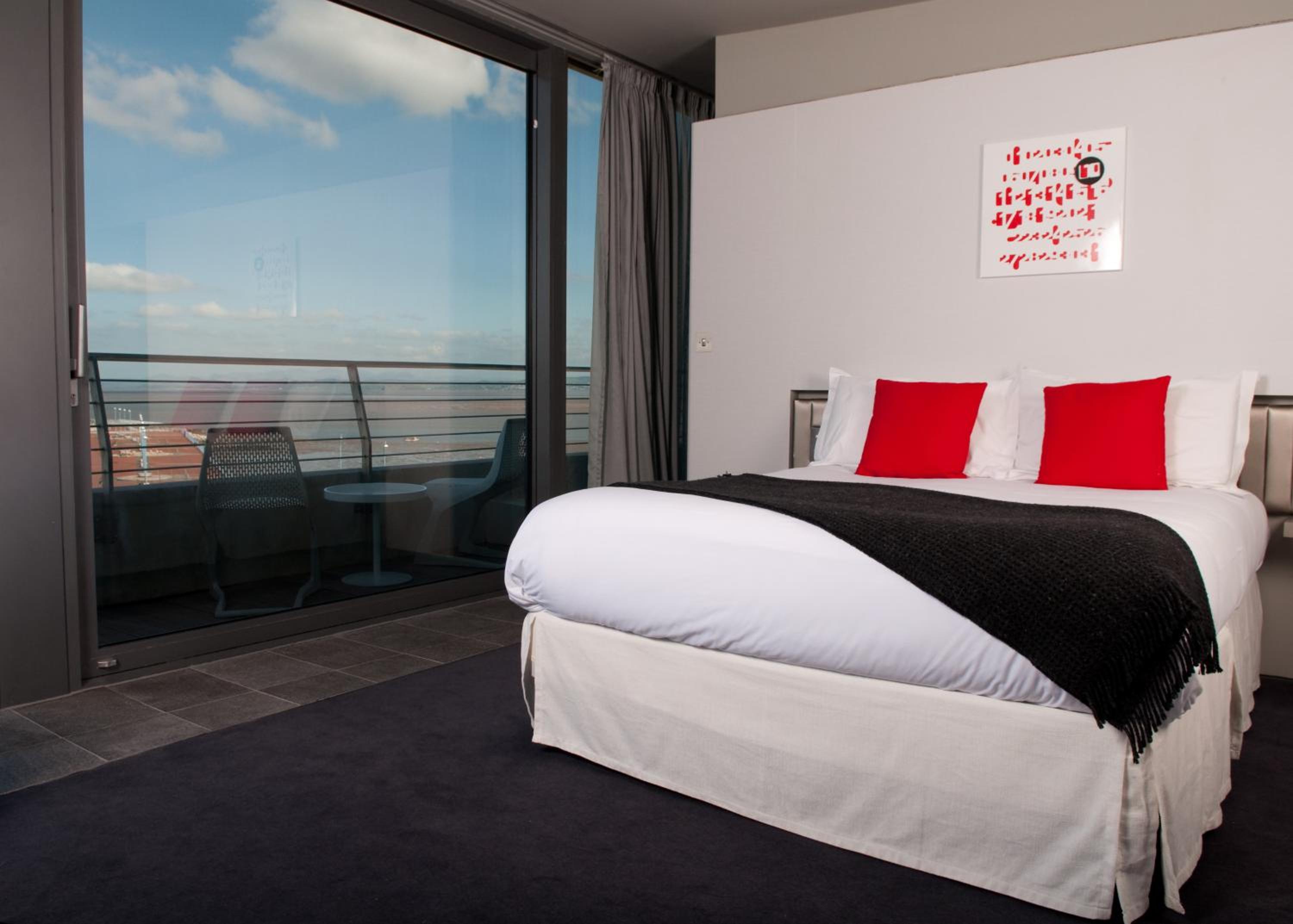 Feature Double Room with Sea View