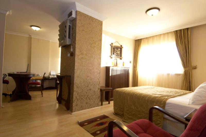 Business Suite - Photo 4