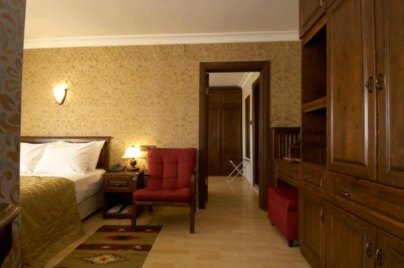 Business Suite - Photo 3