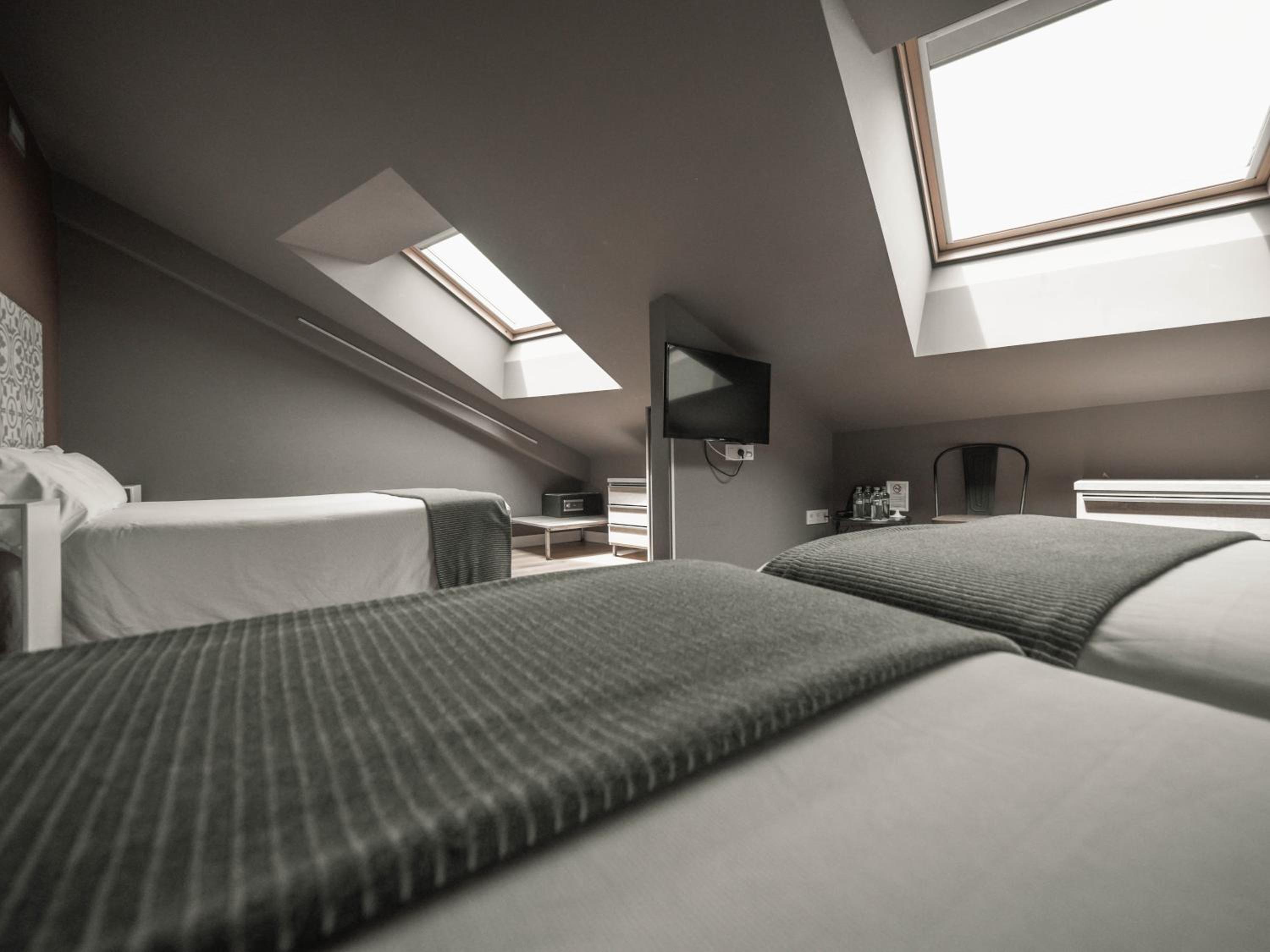 Standard Quadruple Room - Photo 2