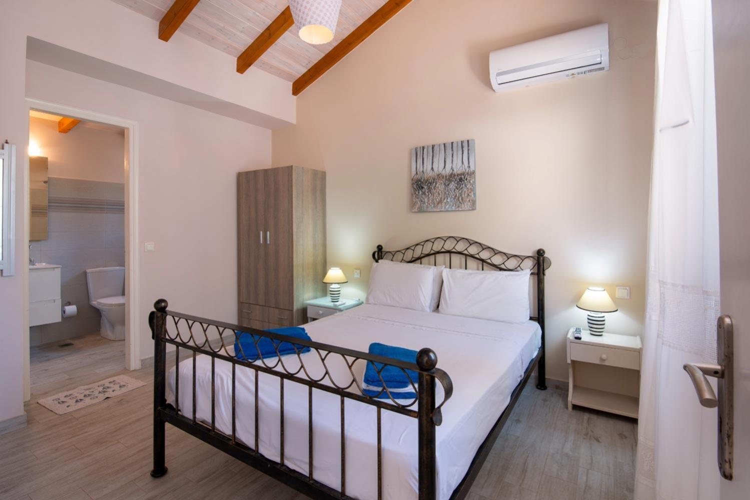 Villa photo 3