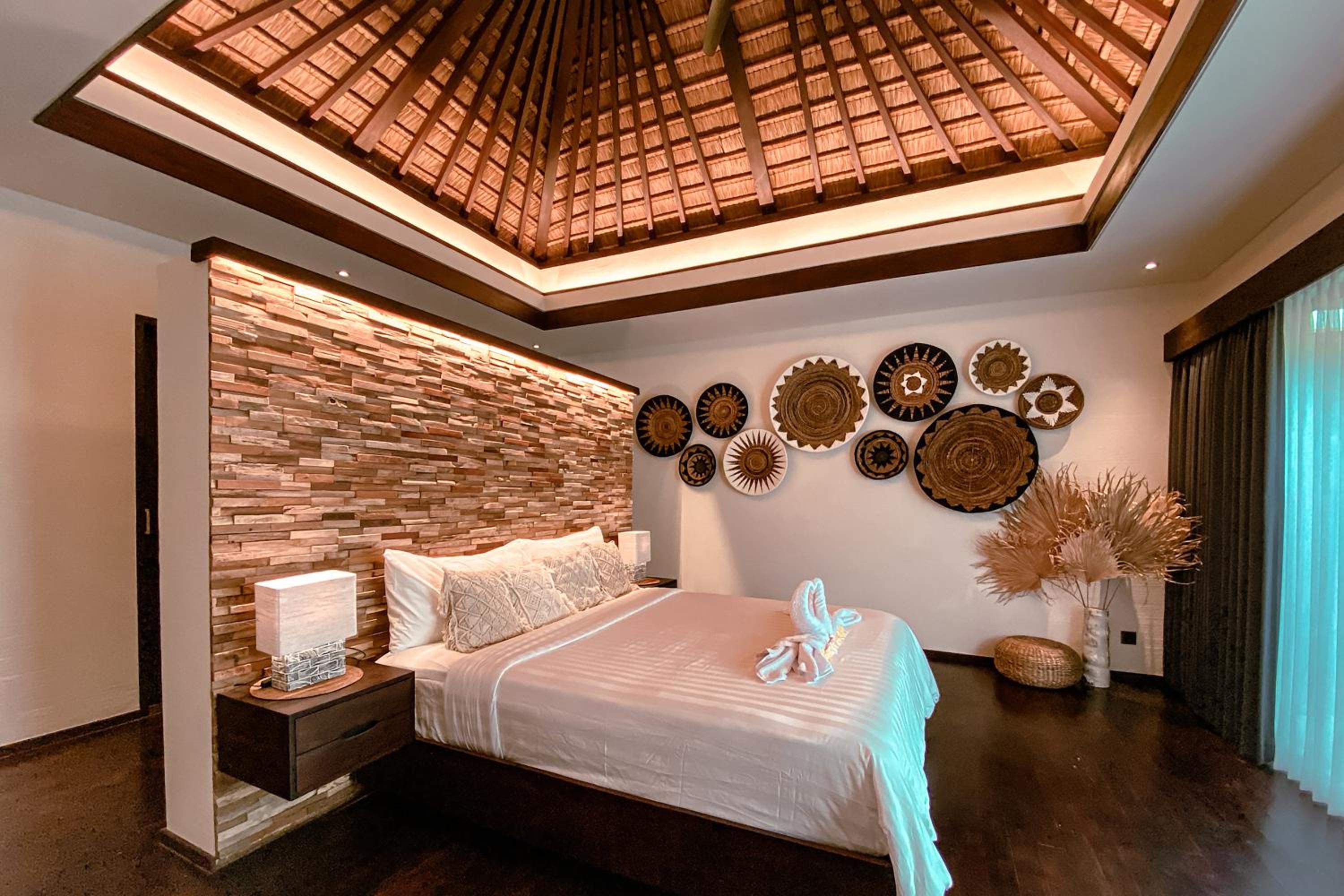 Two-Bedroom Villa - Photo 28