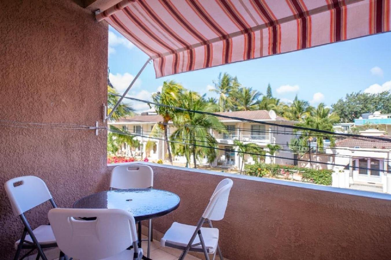 Studio Apartment With Kitchenette And Terrace