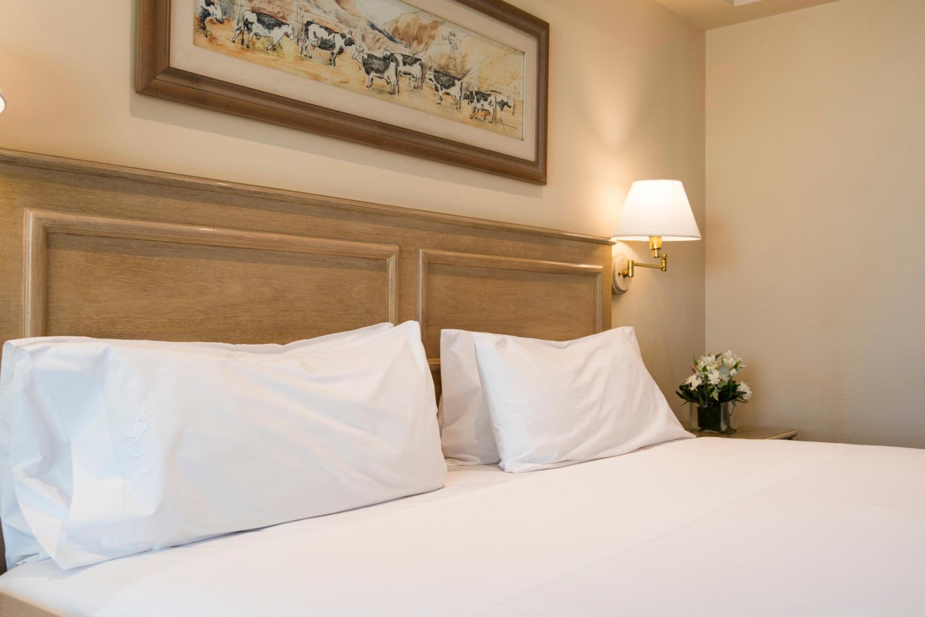 Standard Room with Two Single Beds