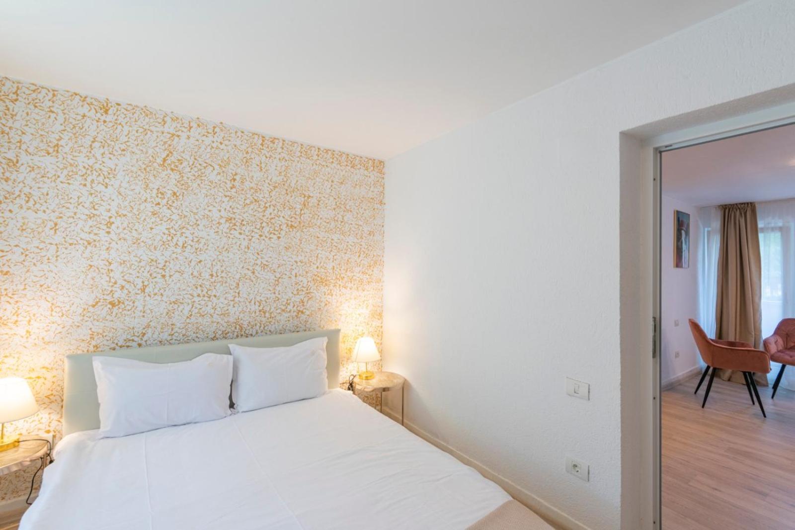 Junior Suite with Garden View