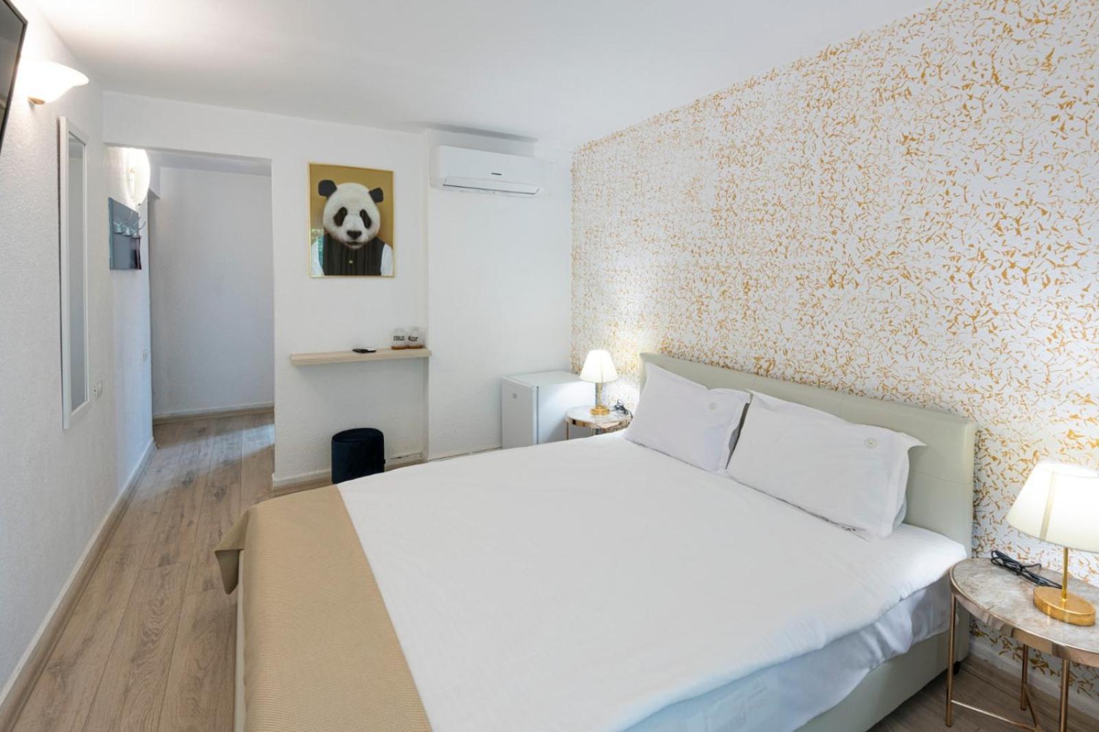 Economy Double Room photo 3