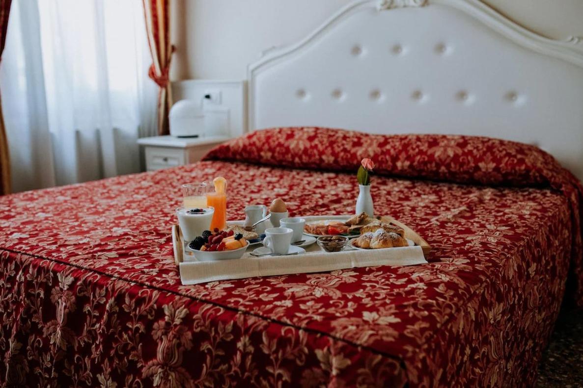 Deluxe Double Room - Photo 1