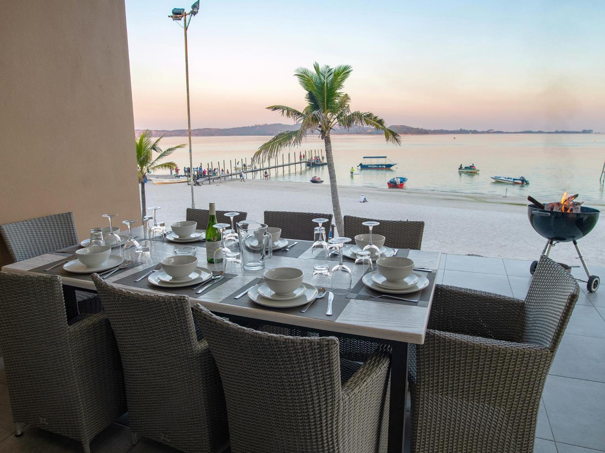 Villa - Beach Front photo 2