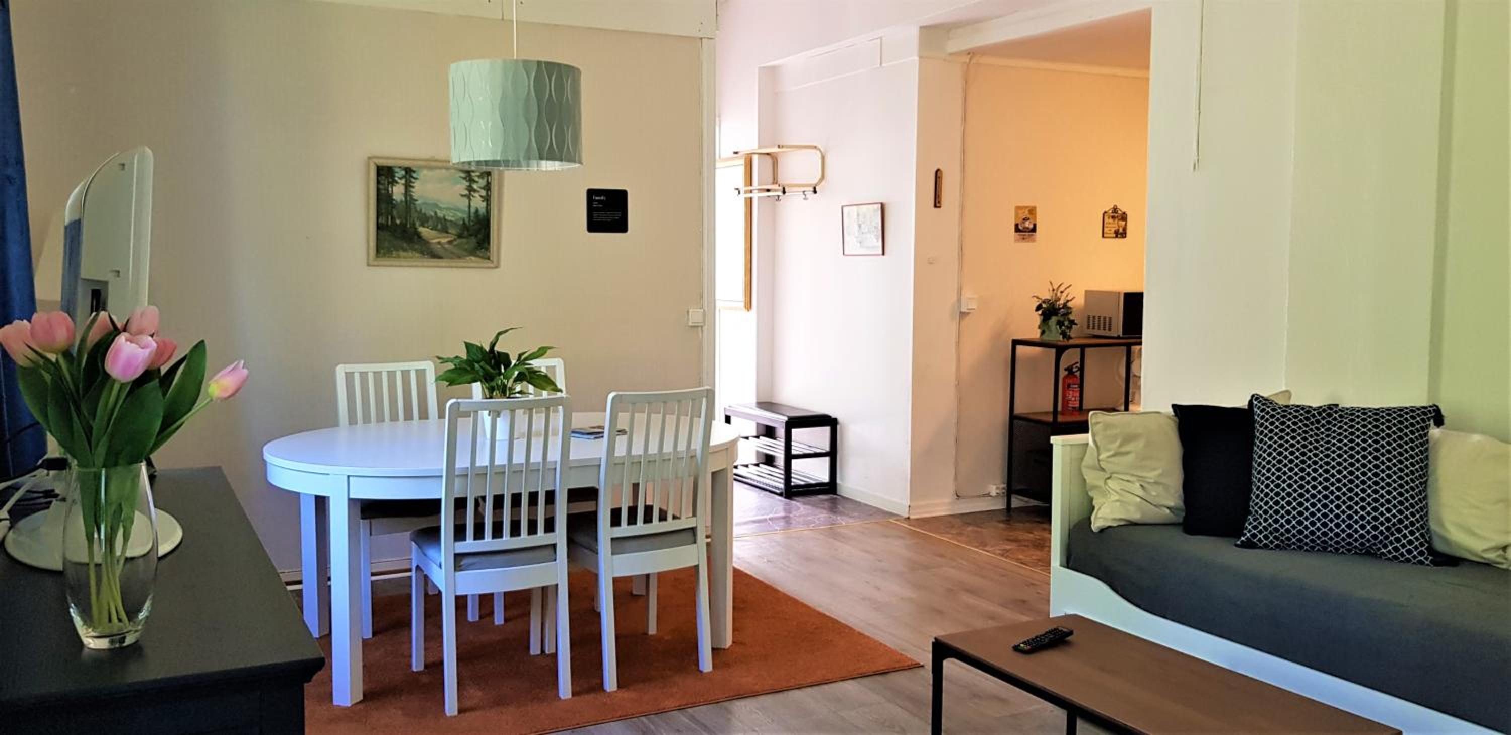 One-Bedroom Apartment - Photo 21