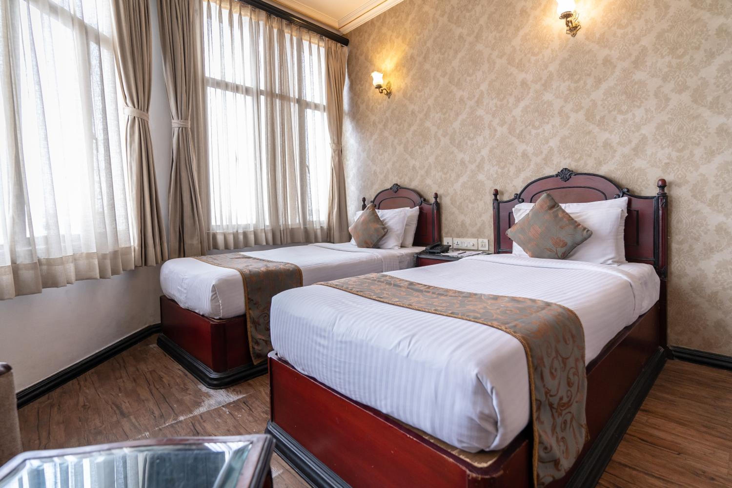 Executive Double Room - Photo 11
