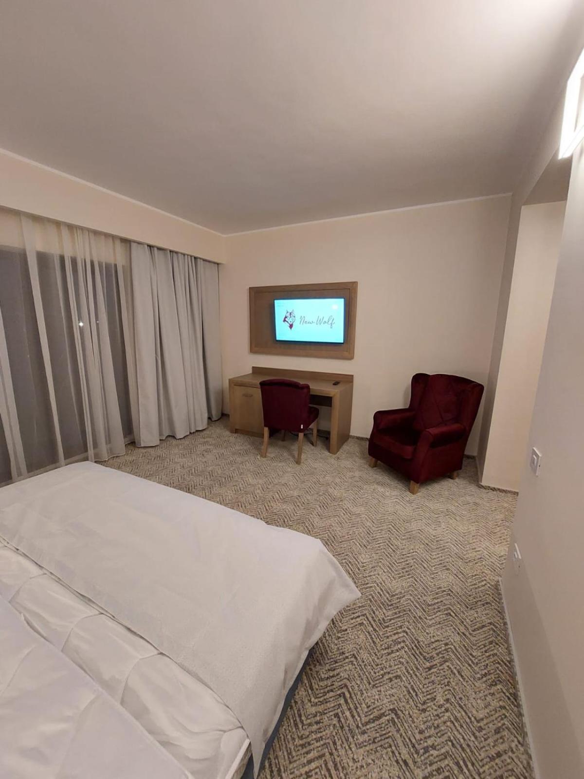 Double or Twin Room - Photo 37