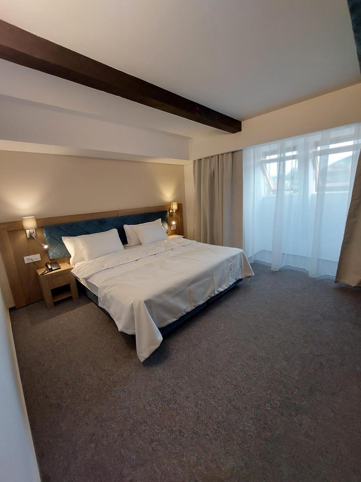 Double or Twin Room - Photo 30