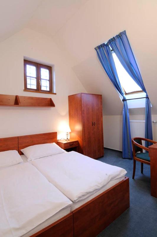 Economy Double Room - Photo 5