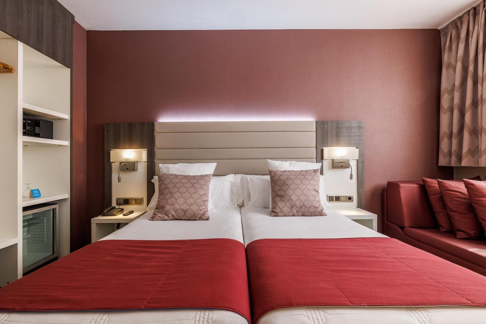 Superior Twin Room photo 2