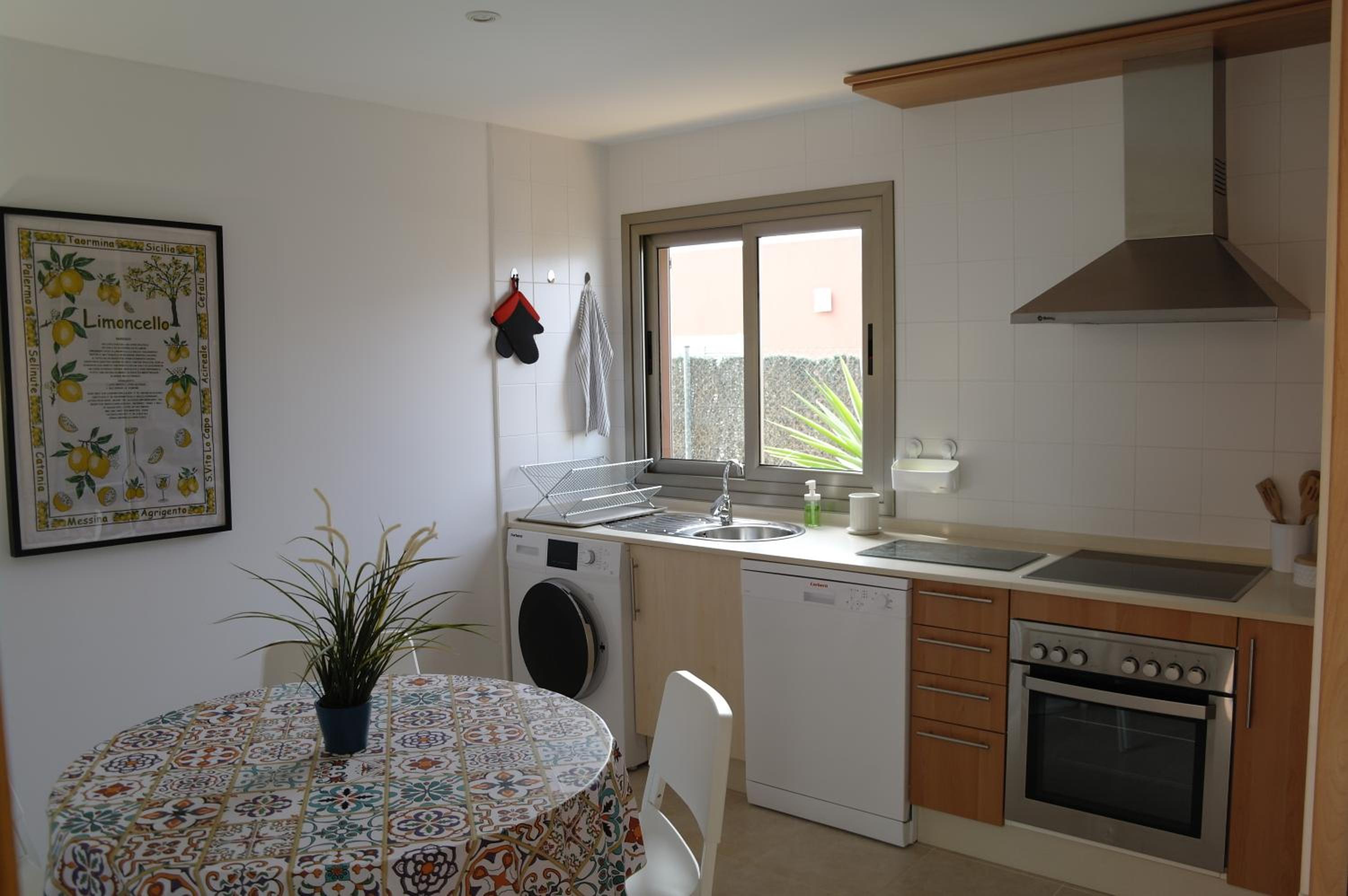 Three-Bedroom Villa photo 3