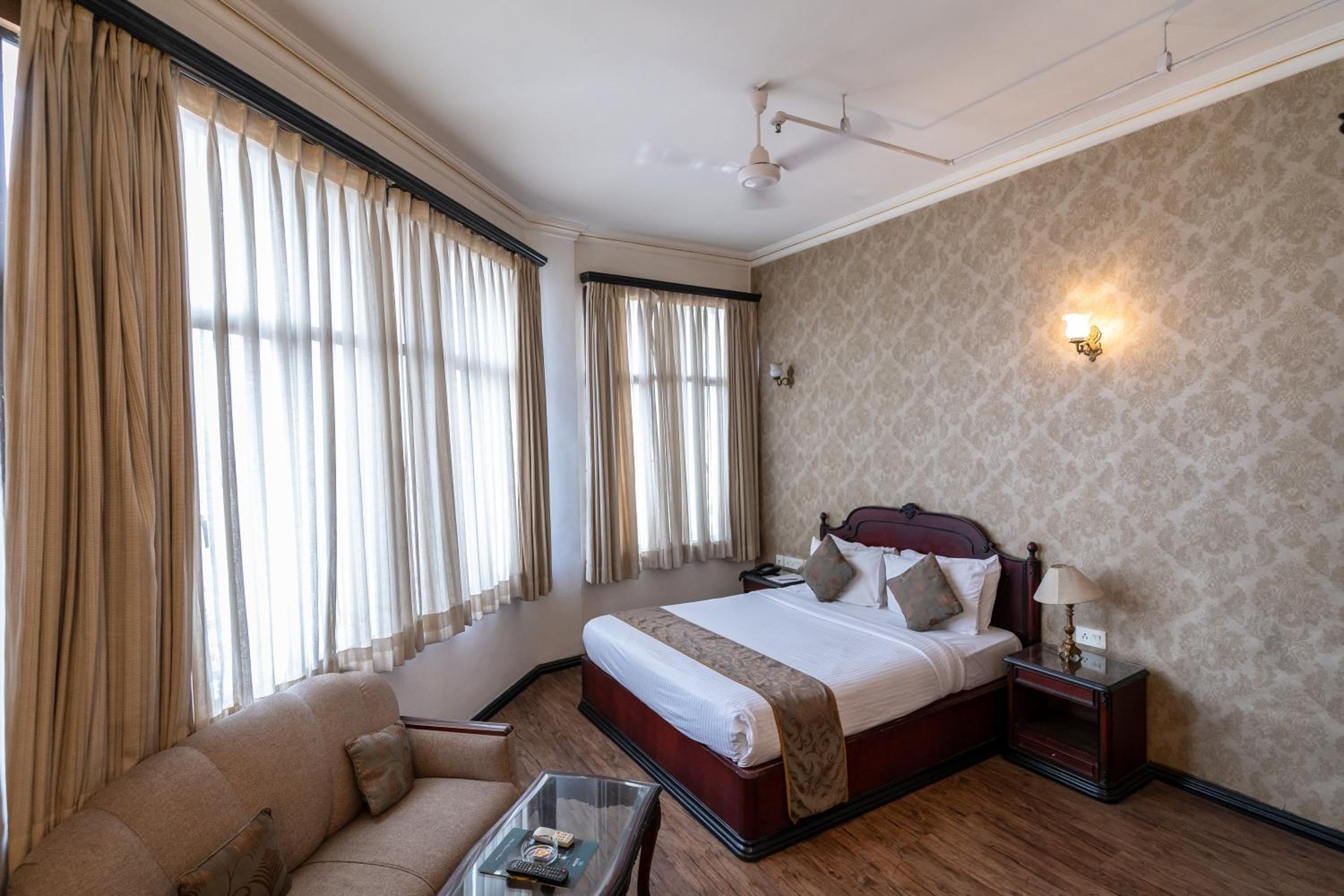 Executive Double Room - Photo 7