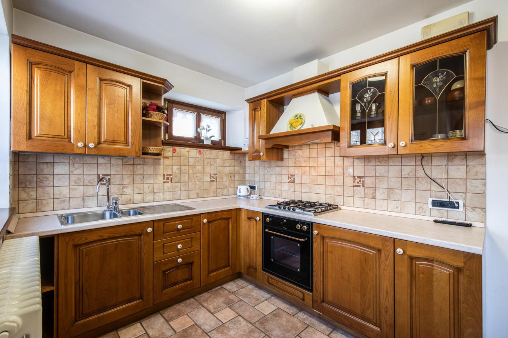 Two-Bedroom Apartment - Photo 4