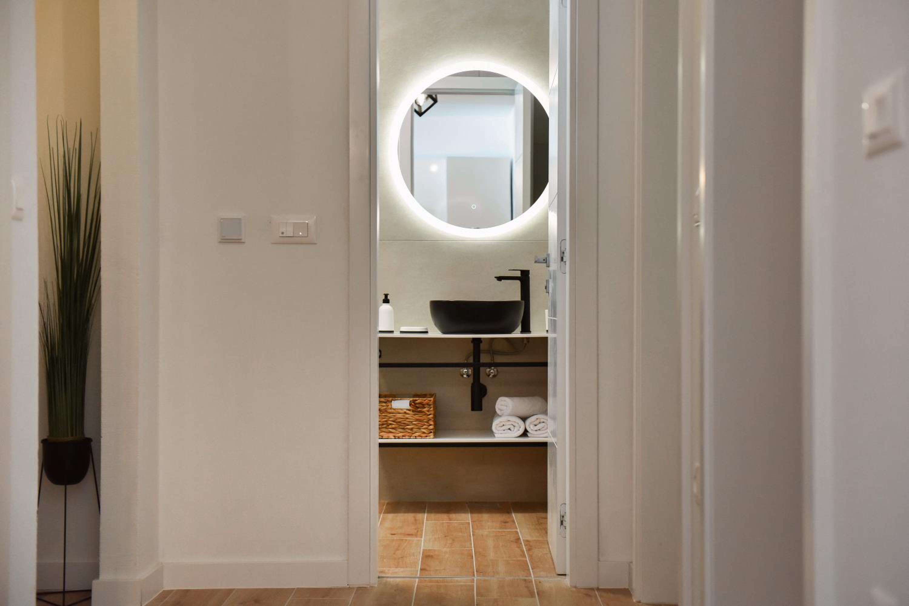 Two-Bedroom Apartment - Photo 15