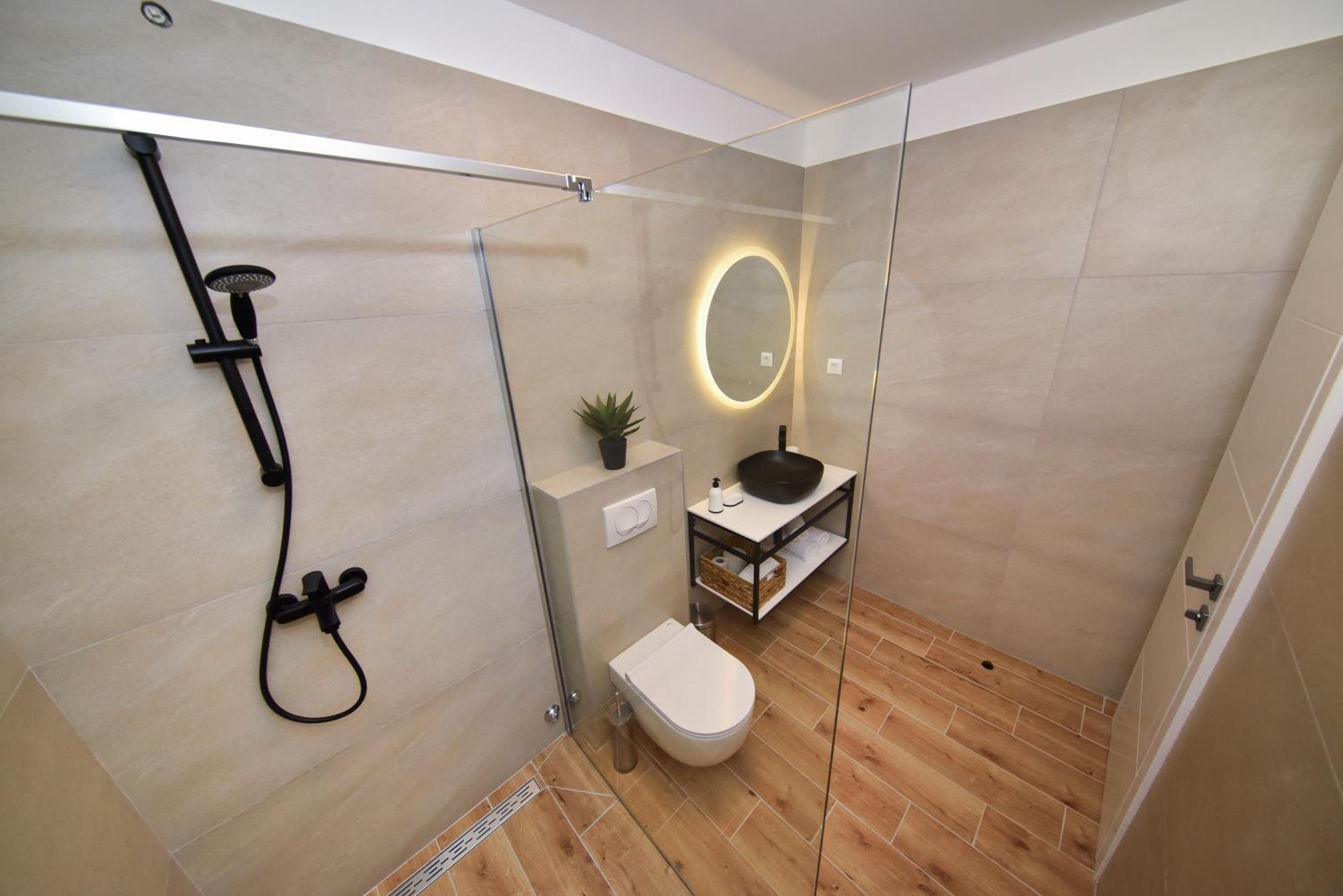 Two-Bedroom Apartment - Photo 2