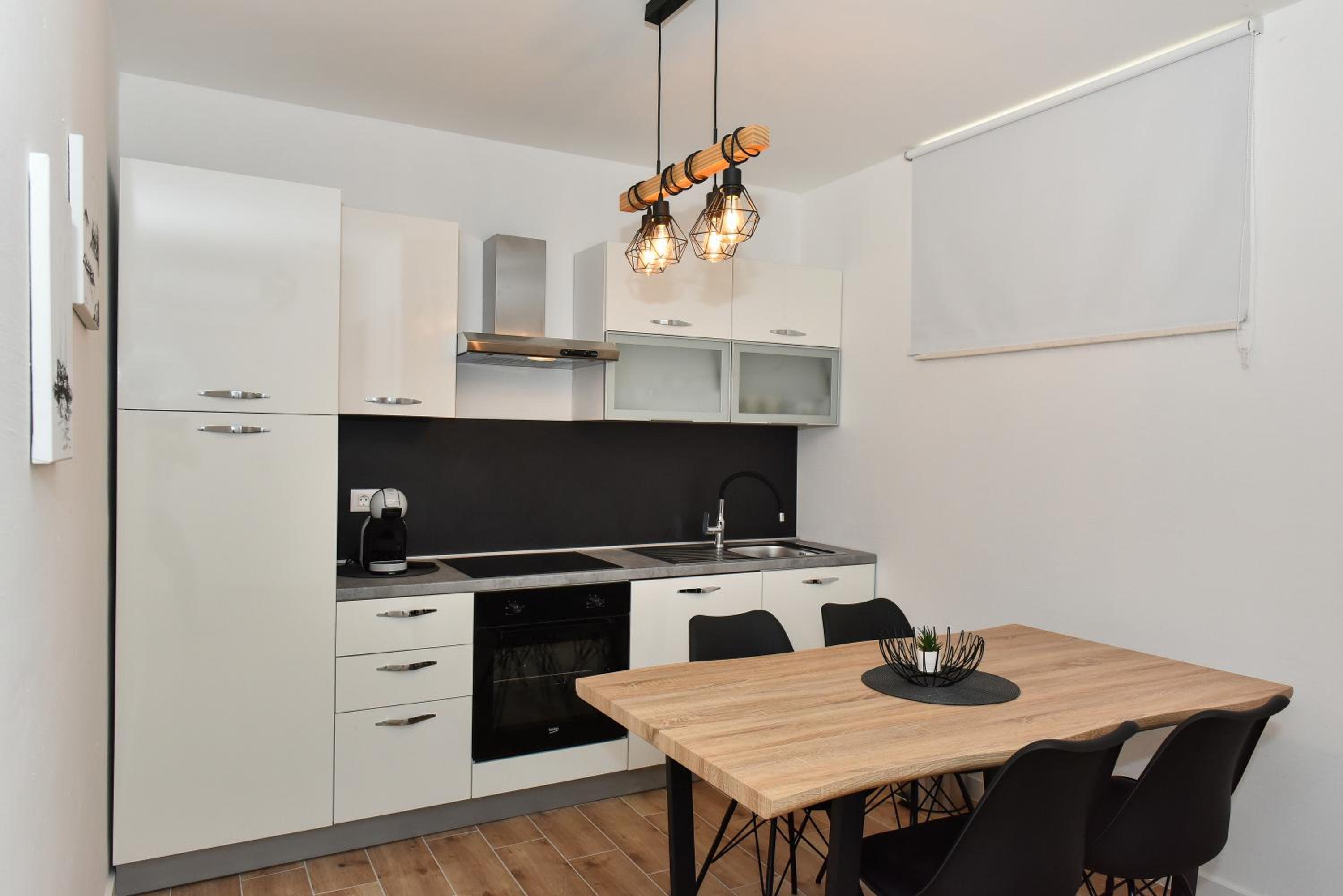 Two-Bedroom Apartment - Photo 21