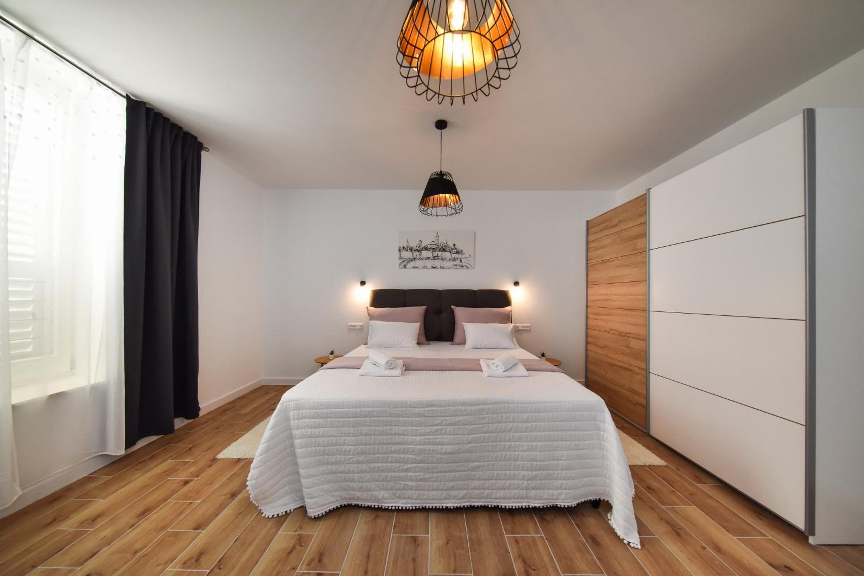 Two-Bedroom Apartment - Photo 16