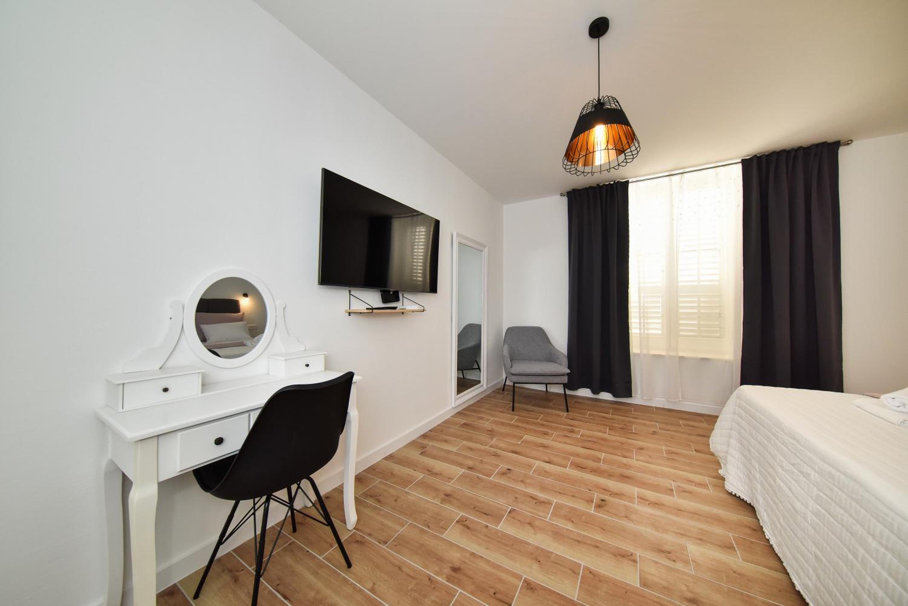 Two-Bedroom Apartment - Photo 27