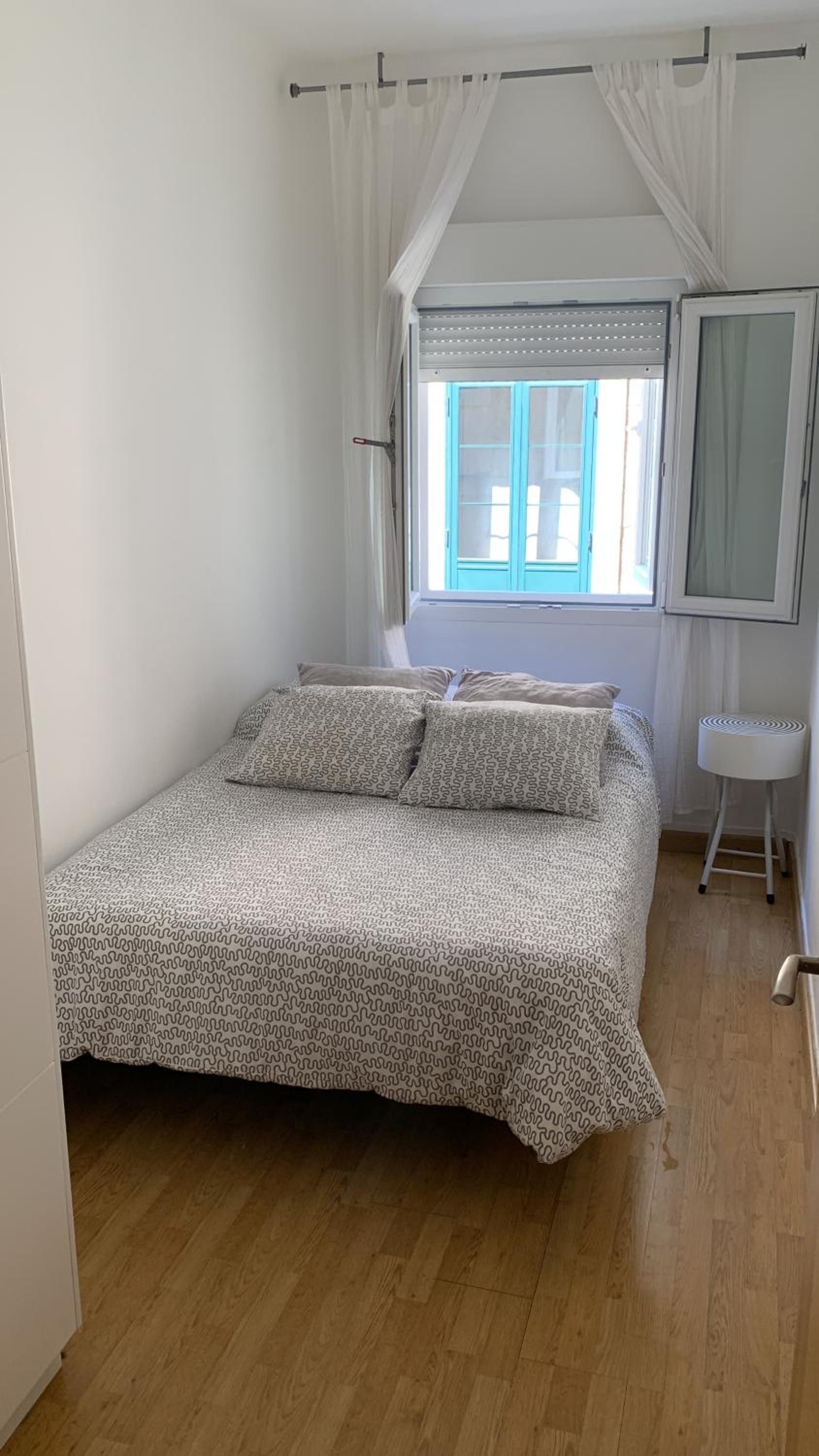 Four-Room Apartment - Photo 18