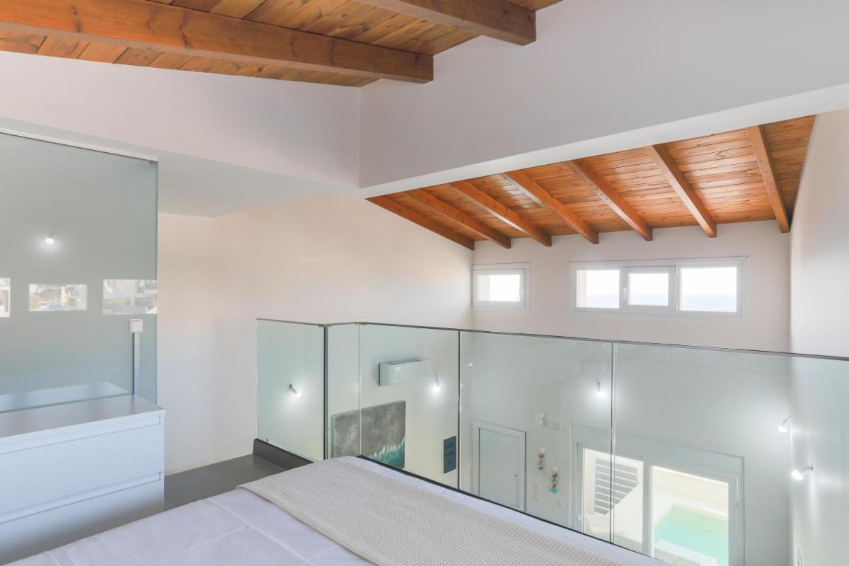 Two-Bedroom House photo 3