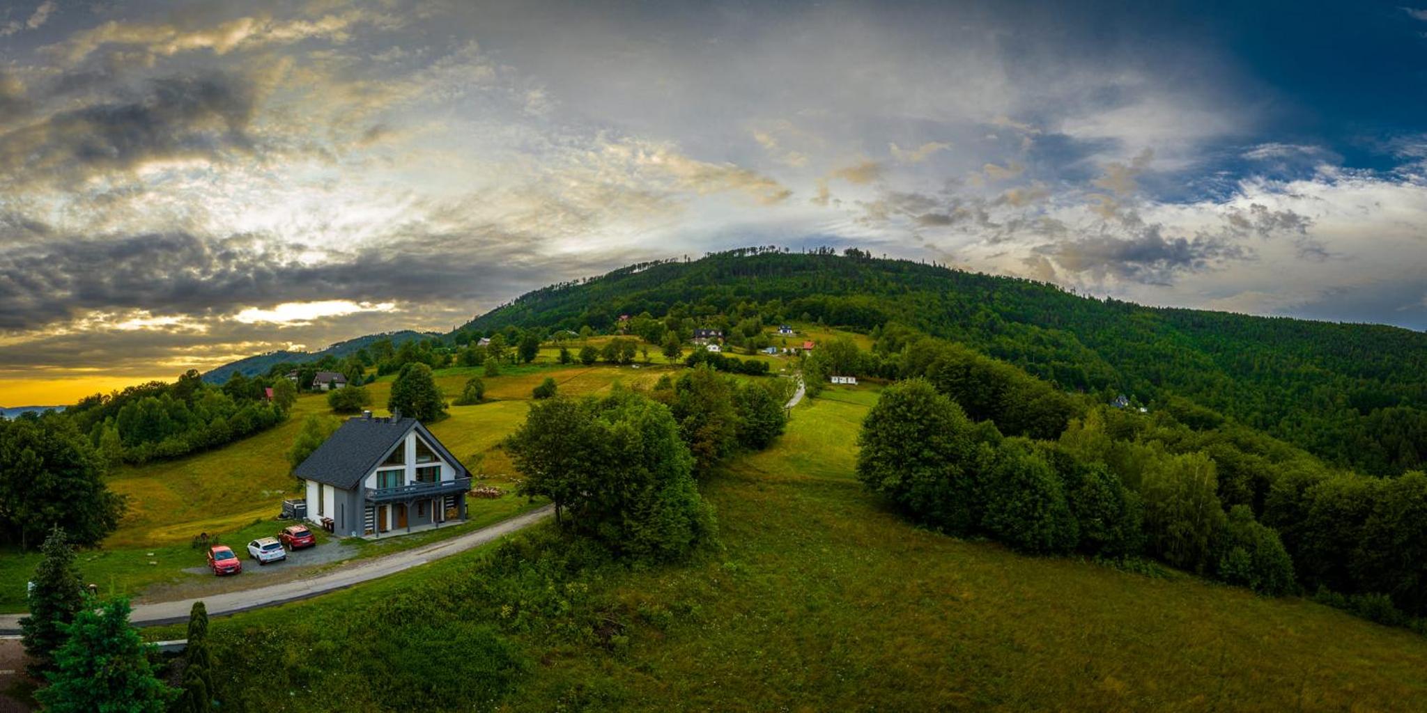 Two-Bedroom Apartment with Mountain View - Photo 24
